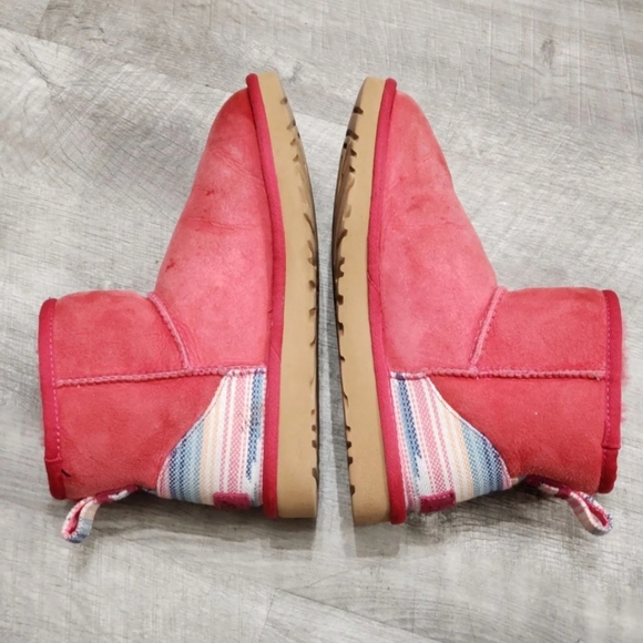 🎁 UGG☃️ Australia Classic Mini Serape Size 6 - Picture 5 of 13